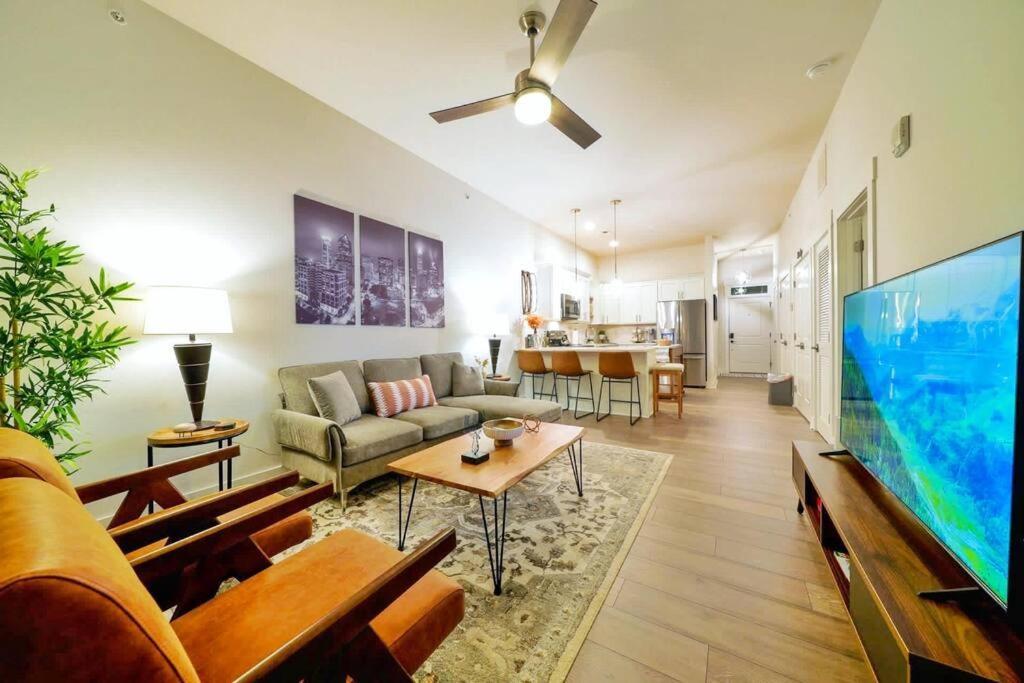 شقة New Stylish Getaway- 5 Mil To Uptown/3 Smart Tvs! تشارلوت المظهر الخارجي الصورة